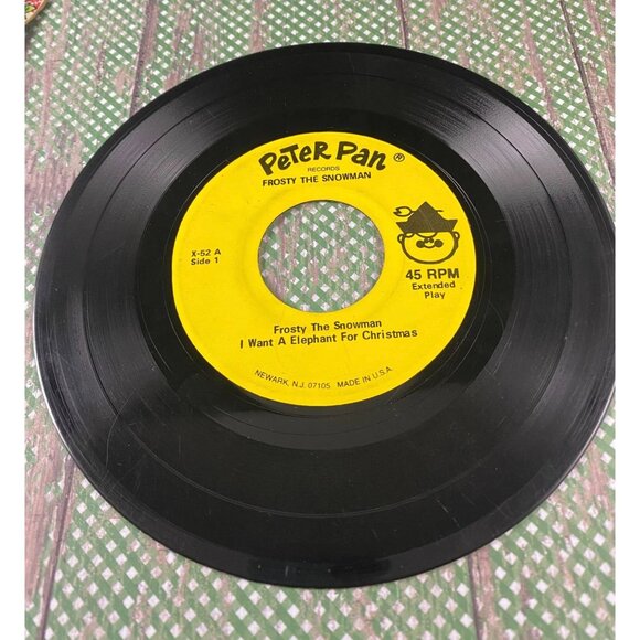 Vintage "Frosty The Snowman" 45 RPM Vinyl Record With Cover Peter Pan Records - Picture 3 of 4